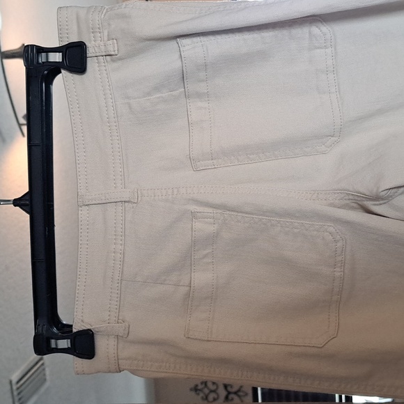 H&M wide-leg capi length khaki size 4 - Picture 4 of 5